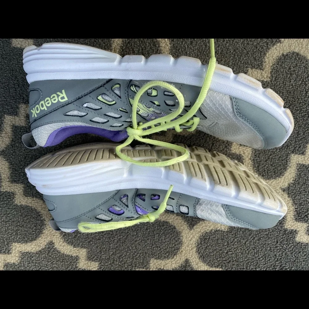 Grey Reeboks - Picture 5 of 7